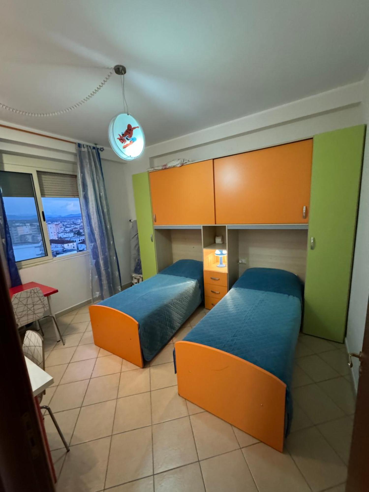3 Bedrooms Apartment Shkoder Bagian luar foto