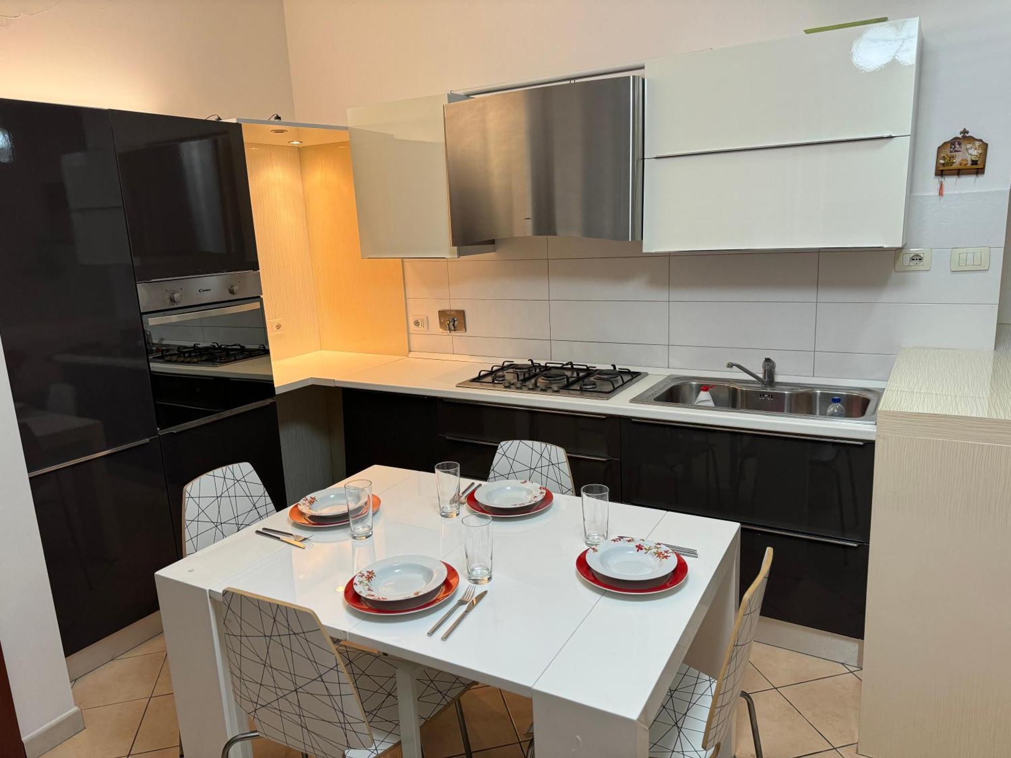 3 Bedrooms Apartment Shkoder Bagian luar foto