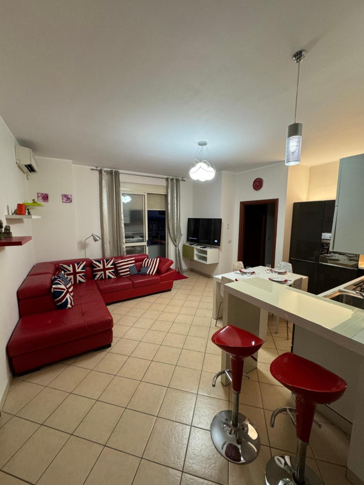 3 Bedrooms Apartment Shkoder Bagian luar foto
