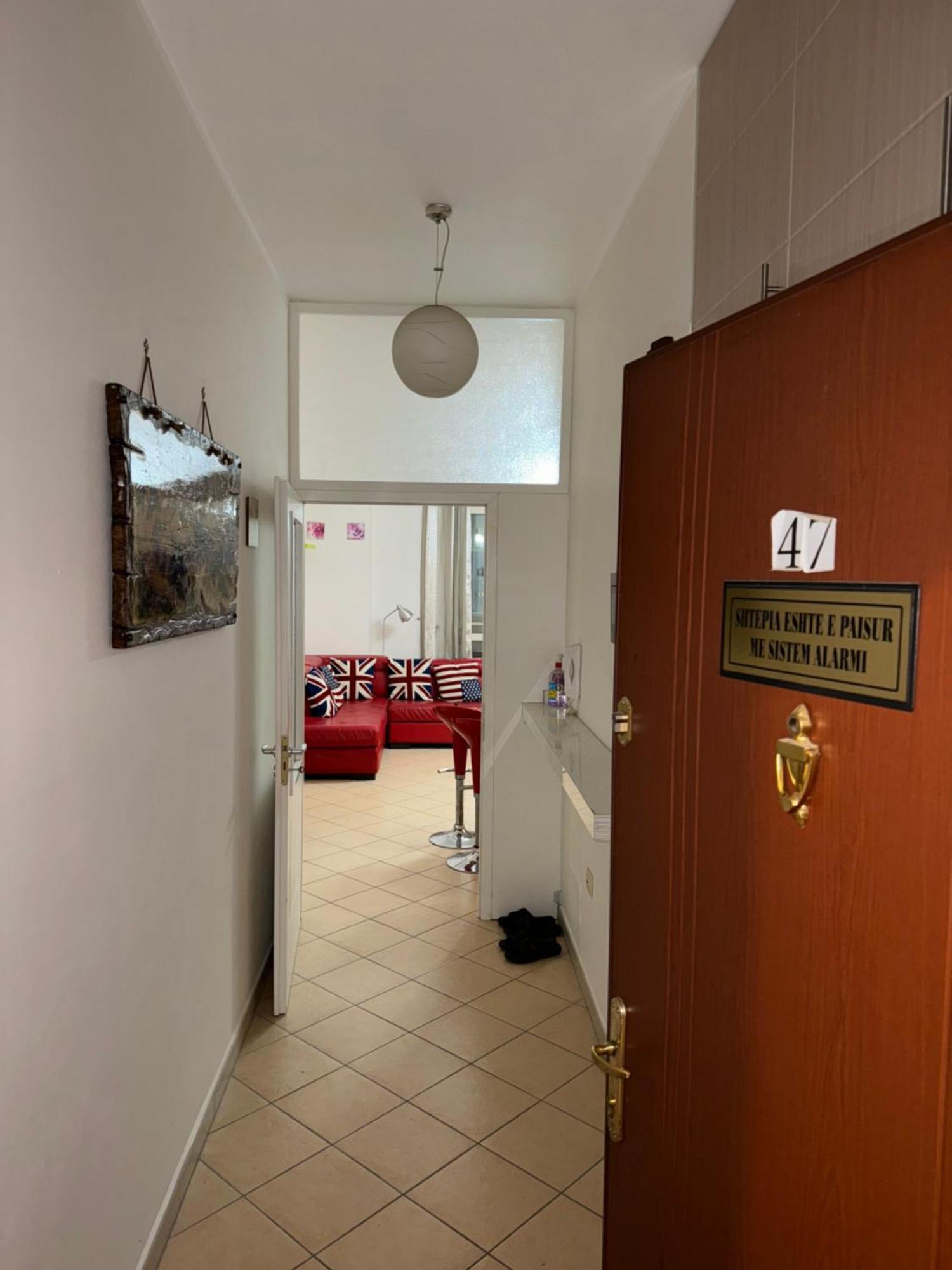 3 Bedrooms Apartment Shkoder Bagian luar foto
